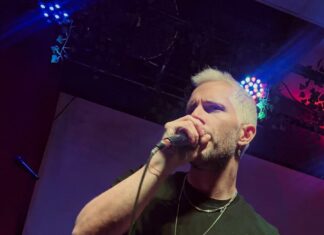 L’artista romano JB con la sua musica pop soul nelle piazze dal 9 giugno Il cantante JB in concerto