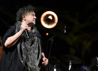 Terra Sonans 2026: Enzo Avitabile, Rokia Traoré e Dee Dee Bridgewater all’Anfiteatro Campano Enzo Avitabile Terra Sonans