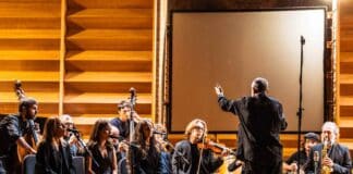 Roberto Bonati conduce la Chironomic Orchestra in Mandàla o un tappeto per Morton Bonati_PJF