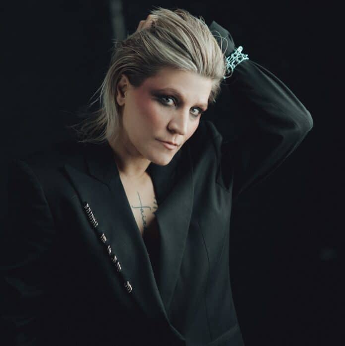 Laura Bono - Orizzontale Laura Bono