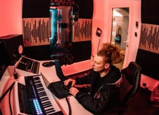 Figlio di operai, segnato da un incidente sul lavoro: Smash Brown racconta perché ha deciso di non rinunciare alla musica Smash Brown